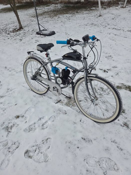 Vand bicicleta cu motor custom
