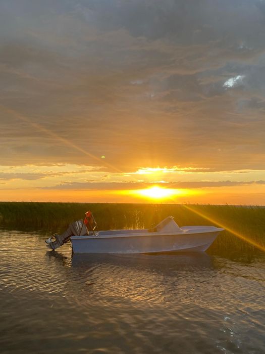 лодка килевая.длинна 5.20.