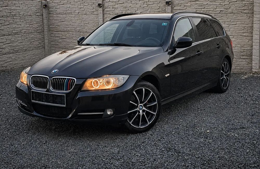 BMW Seria 3 BMW Seria 3 an 2011