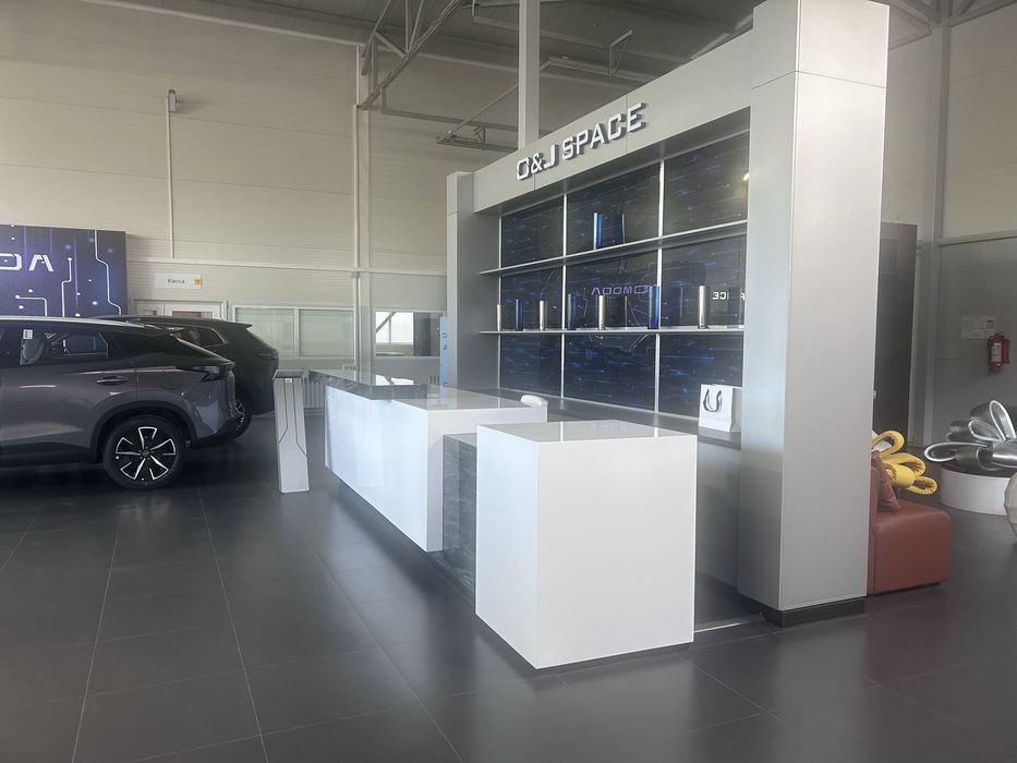 Продам Барный стол из искуственного камня