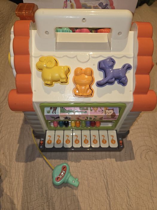 Интерактивна играчка за деца 18м+