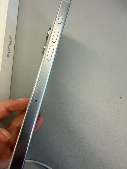 Продам iPhone 16 Pro Max 512 GB White Titanium