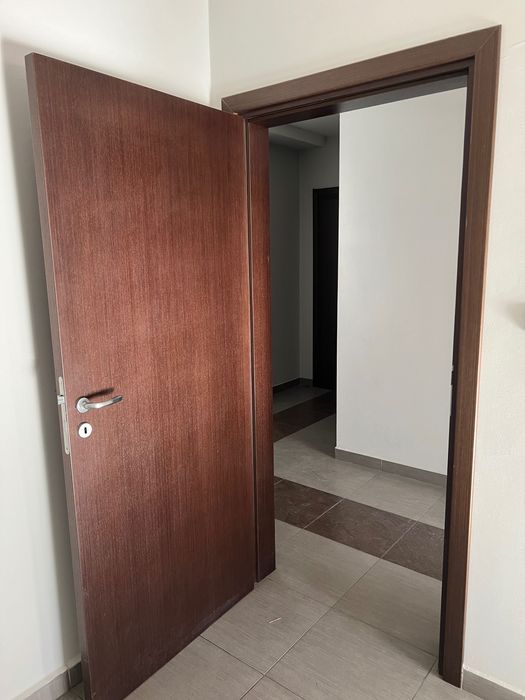 Интериорна врата Карабулев