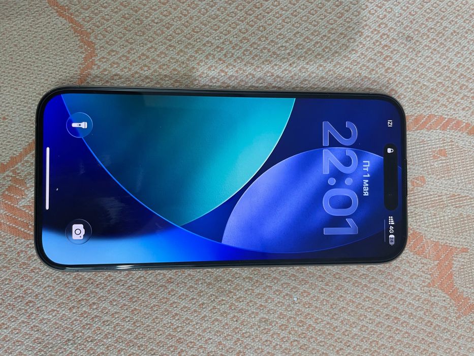 Iphone 15 pro в хорошем состояний