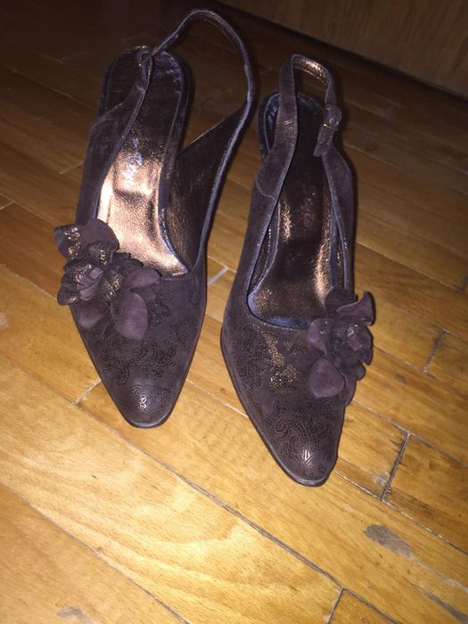 Pantofi piele naturala foarte frumosi