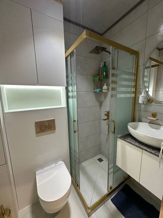 Метро Минор квартира 1/4/4 , кирпичный дом с евроремонтом .