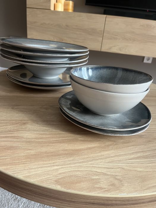 Чинии и купички (сервиз)