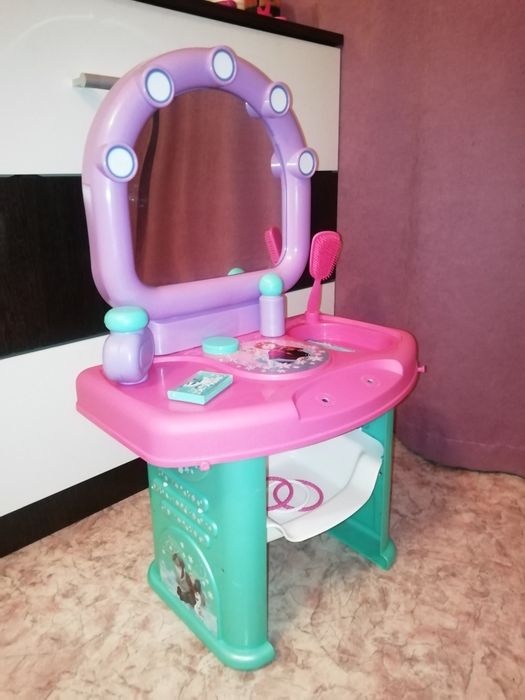 Продам зеркало для девочки