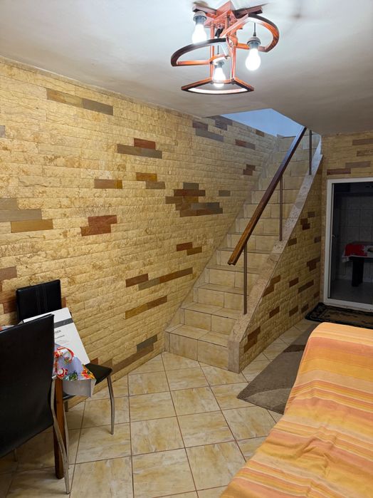 Vând casă în cartierul Bratianu