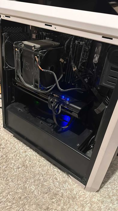 PC gaming 20 Nuclee E5-2698V4 48GB Ram SSD 500 3 TB HDD RX 5700XT 8GB