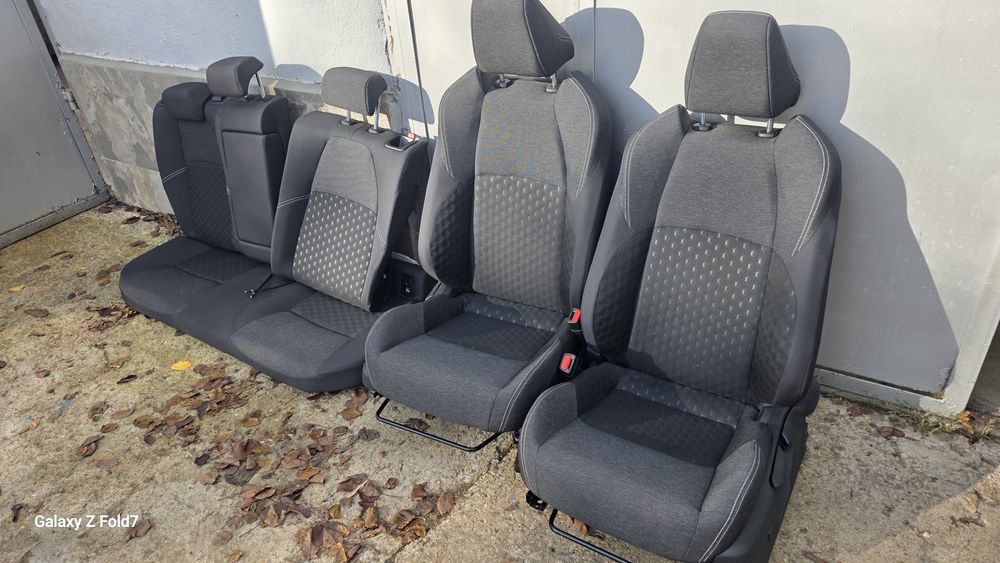 Седалки/салон за Toyota Corolla,Suzuki Swace комби след 2019 г.