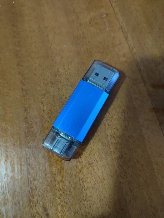 Stick-uri bootabile cu Windows 10-11