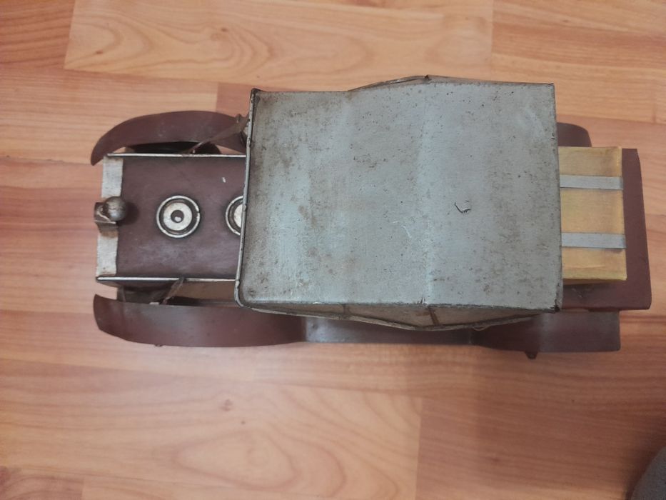 Mașinuță  handmade veche