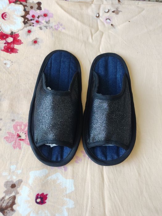 Домашние тапочки матерчатые