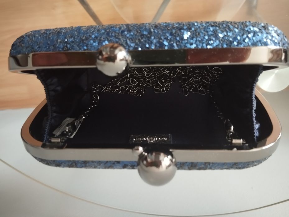 Дамска- чантичка.