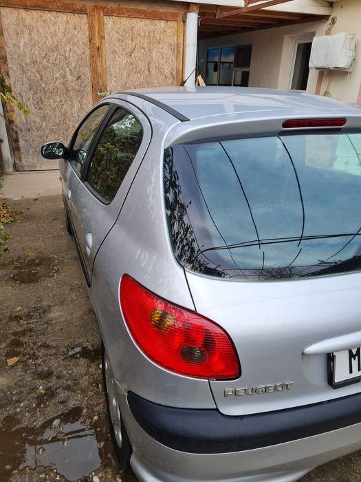 Peugeot 206 1.4 benzină
