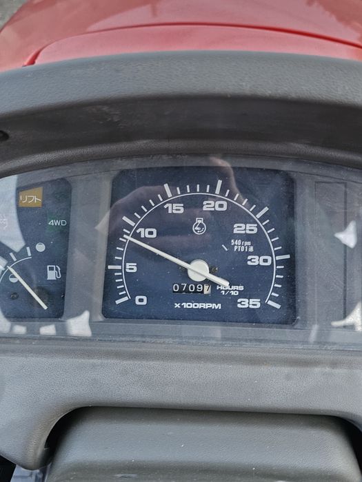 Tractor Yanmar 26cp freza inclusa doar 700 de ore