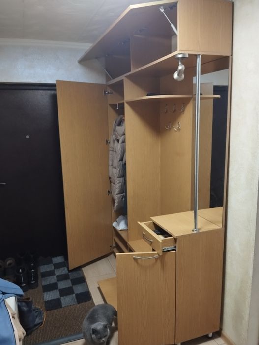 Шкаф для прихожей