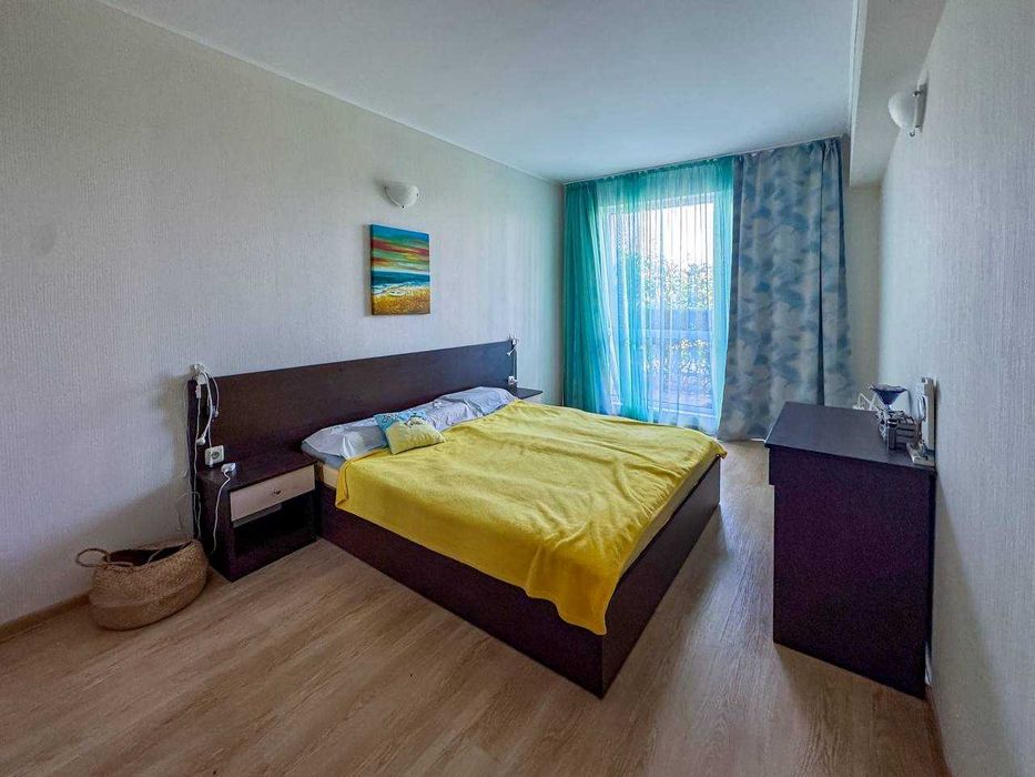Комфортен двустаен апартамент с тераса в Rutland Bay, Равда
