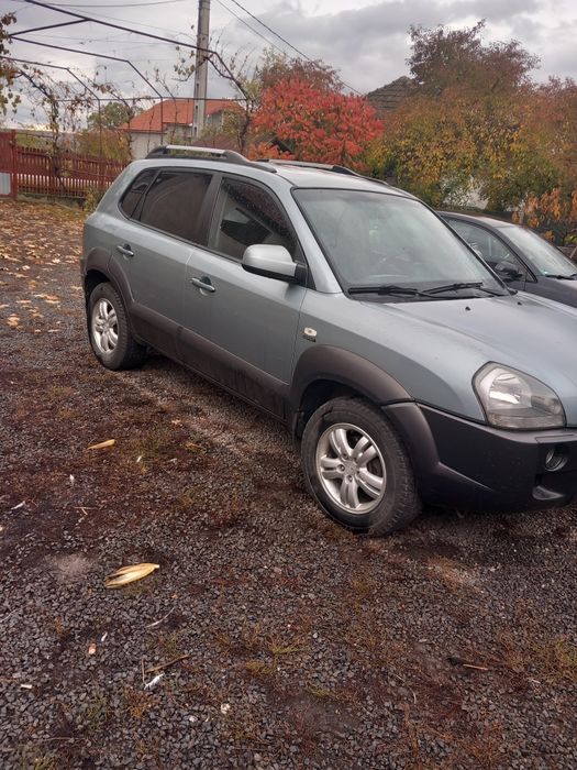 Hyundai tucson vand sau schimb