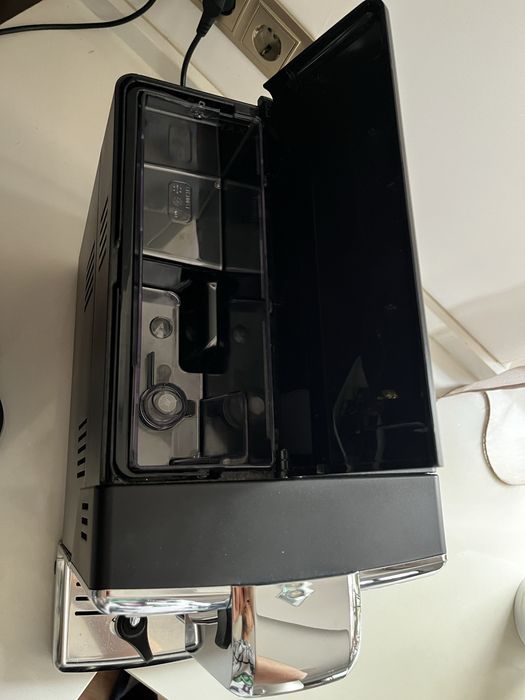 Кафе автомат SAECO NL9206AD + чисто нов филтър