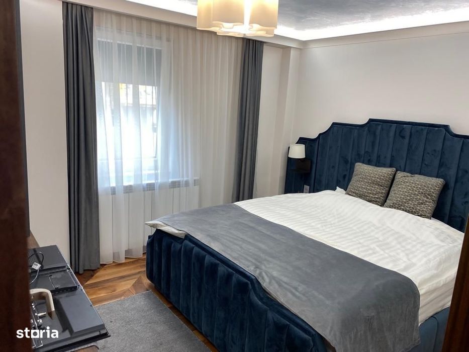 De inchiriat Apartament 3 camere, zona Ultracentrala.