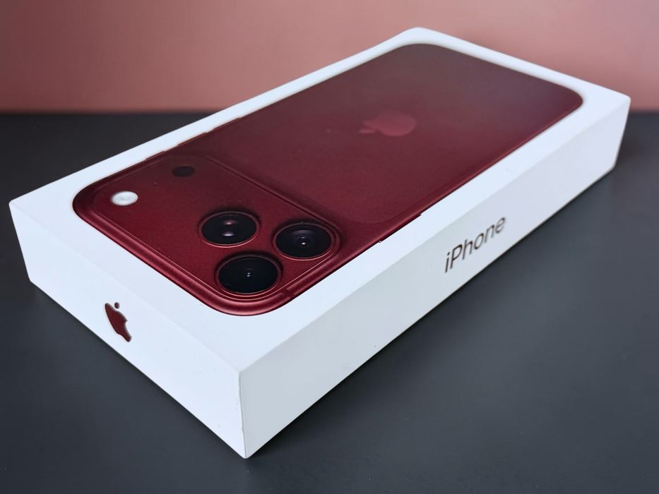 НАЛИЧЕН! Apple iPhone 18 Pro 256GB Burgundy Neverlock EU Гаранция!