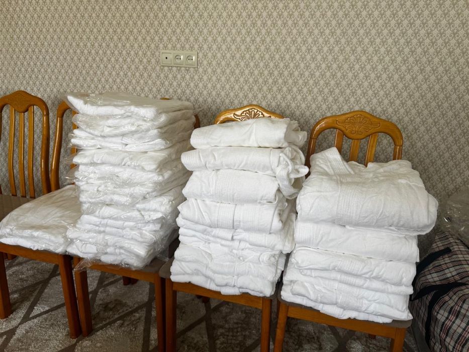 Банные полотенца, для ног, плед, подушки, халат