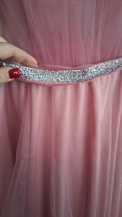 Коктейлна  рокля