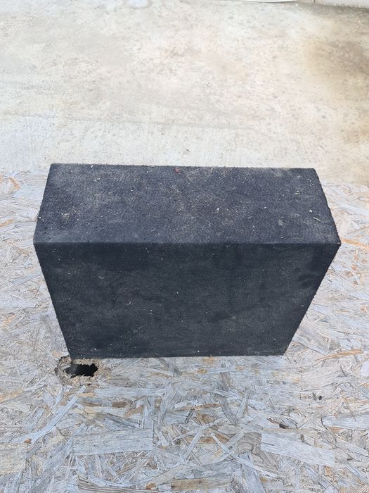 Tub bas Pioneer
Subwoofer Amplificat