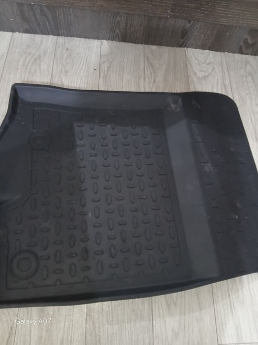 Магнитофон, полик для Прадо 150,155