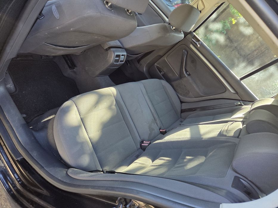 Volkswagen Golf 2006 diesel, 1.617 € — imagine 4