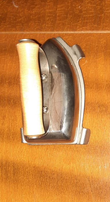 Игрушка утюг с подставкой нержавейка