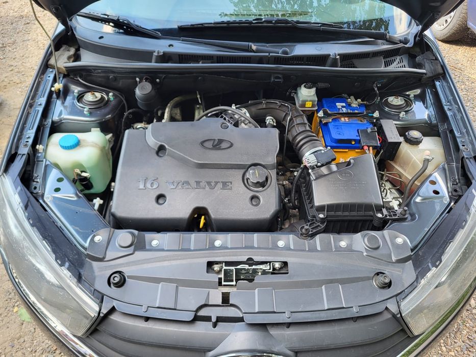 ВАЗ (Lada) Grant 2190