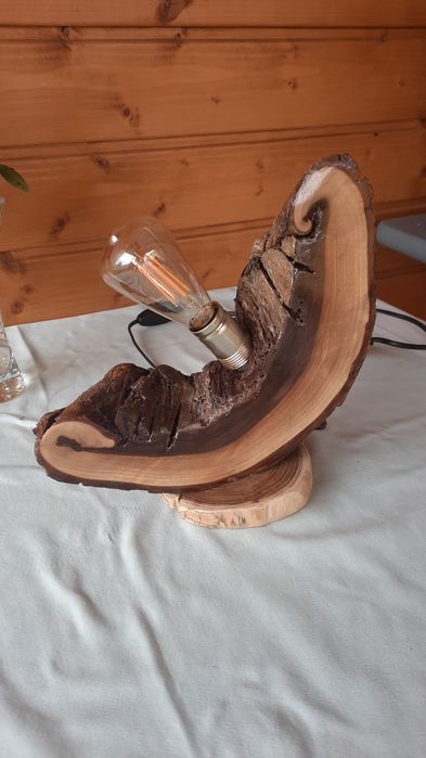 Cuier rustic, oglinzi, veioze