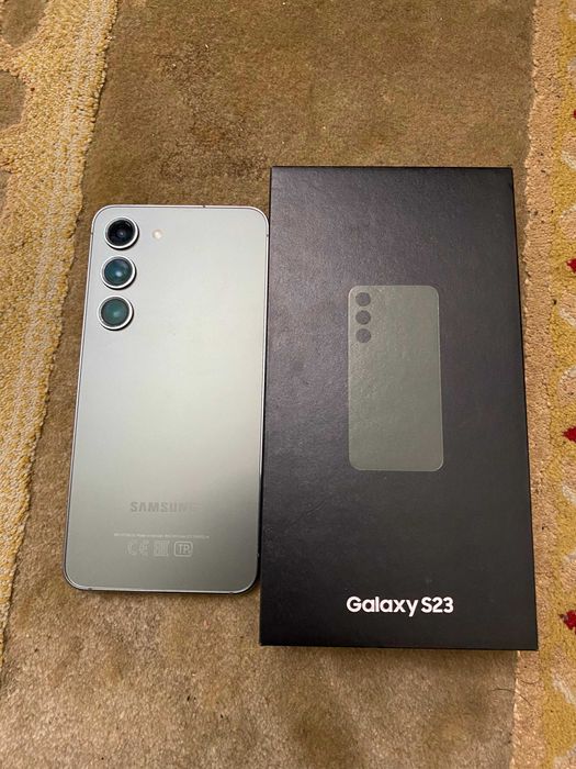 Samsung Galaxy S23 идеально