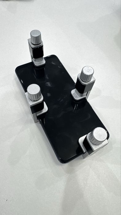 4 зажима для телефона