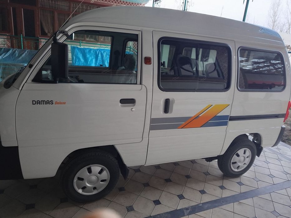 Damas yangi  salon holatda