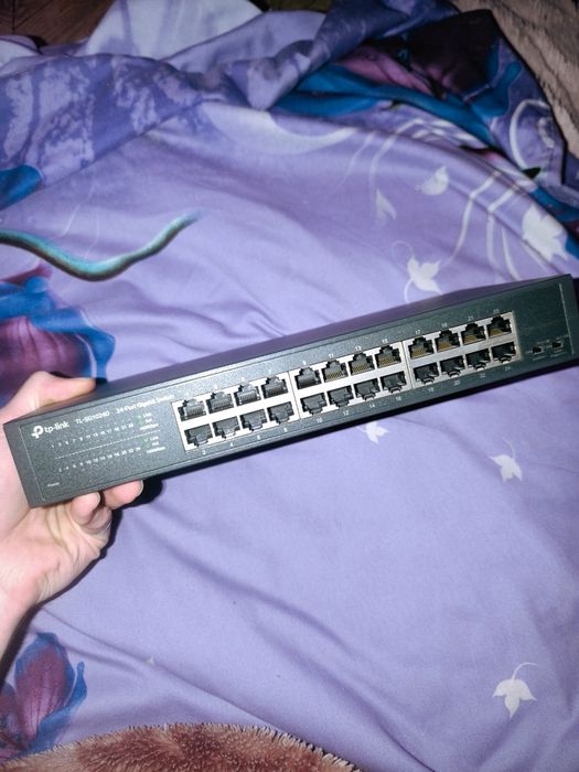 Коммутатор TP-Link TL-SG1024D 24 порта