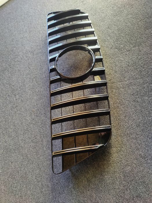 Grila centrala Mercedes ML W164 Facelift dupa 2009 Panamericana Gt-R