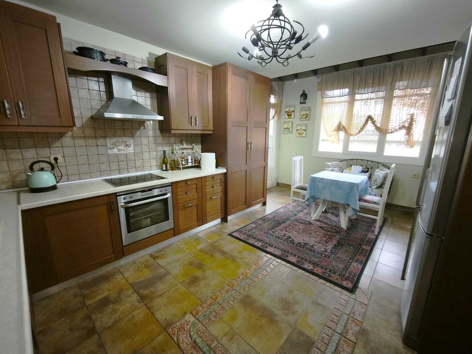 Продава изключителна къща само на 650 м от морето в Ставрос, Гърция