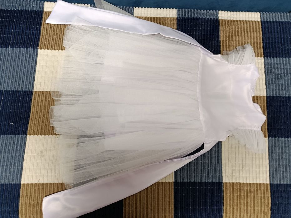 Продам платье для девочки