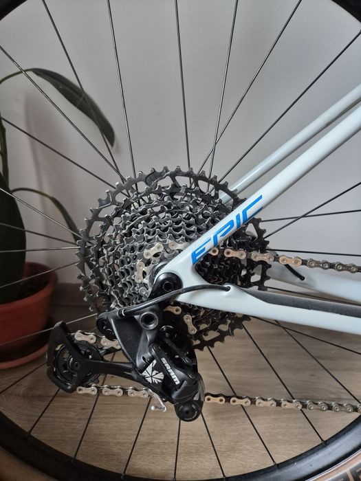 Vând Specialized Epic