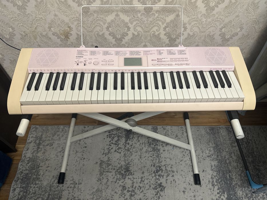 Синтезатор Casio