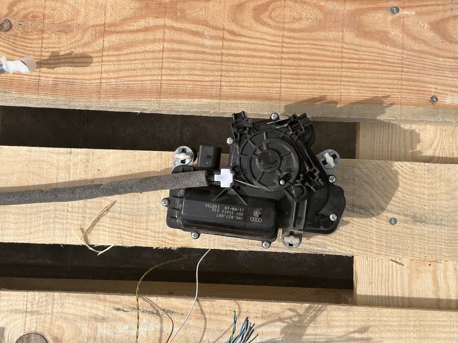 Автоматичен багажник AUDI A8 D5 комплект