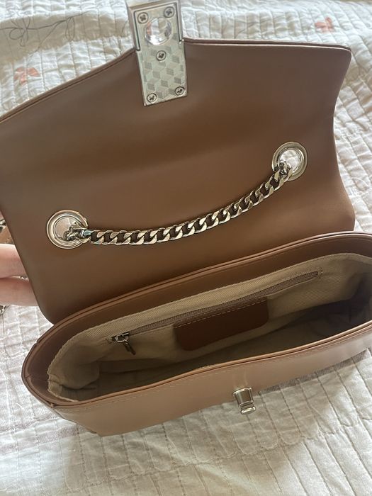 Кожаная сумка в отличном состоянии