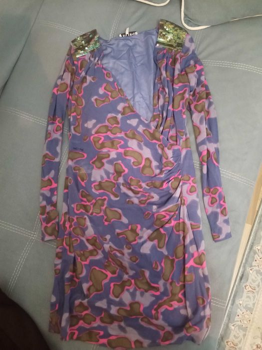 Каждое платье по 2000