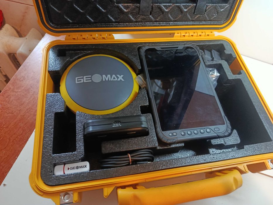 Receptor GNSS GeoMax Zenith60 Pro LTE-IMU Flexible Rover Set complet Cadastru Intabulare cadastrist