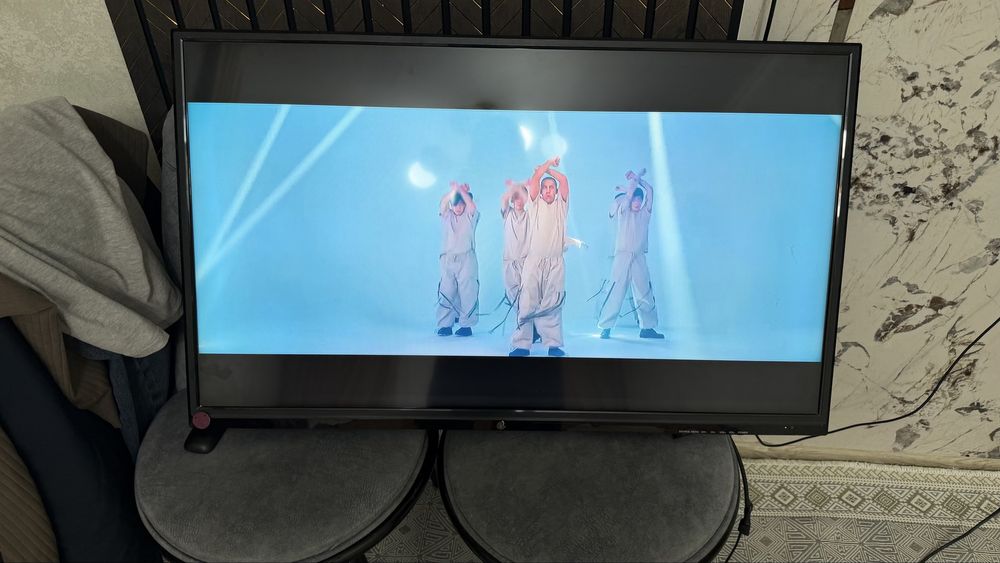 Телевизор в хорошем состояние ! Бағасын келісеміз!