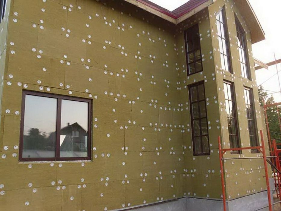 Утепление стен снаружи или внутри, утепление балконов. Качественно